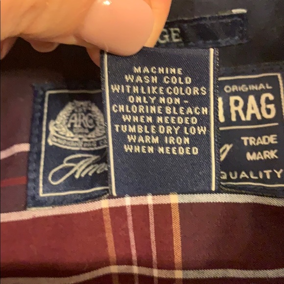 Perfect American Rag Button Down. - Picture 4 of 4